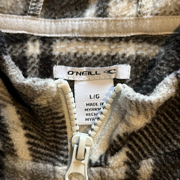 O’Neill half zip hoodie with pockets size Large - Picture 2 of 3